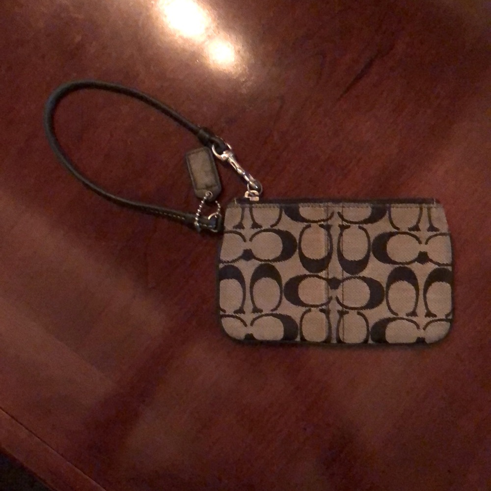 Signature Coach Wristlet - black and gray